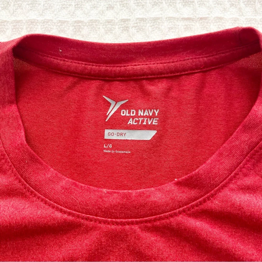 Old Navy Vibrant Red Men's Short Sleeve Active Tee Large